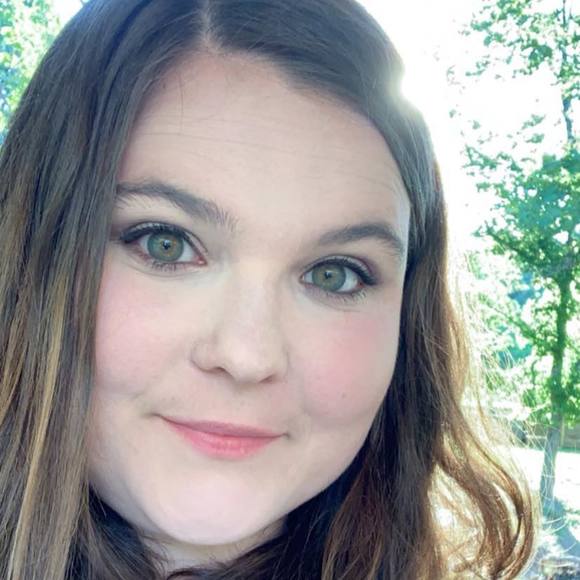 Meet your Posher, Lindsay - Picture 1 of 1